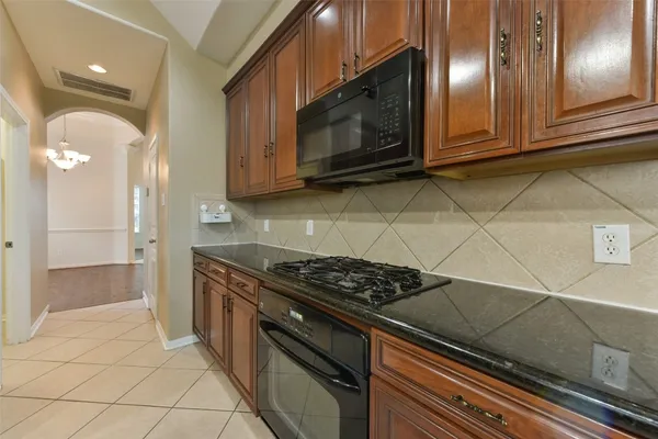 $3,200 | 18111 Blues Point Drive, Cypress, TX 77429