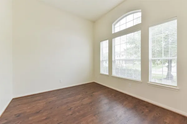 $3,200 | 18111 Blues Point Drive, Cypress, TX 77429