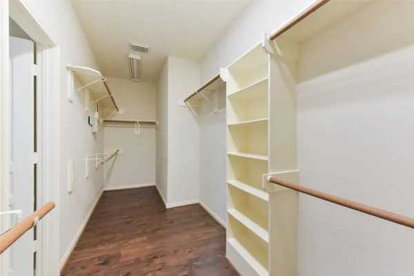 $3,200 | 18111 Blues Point Drive, Cypress, TX 77429