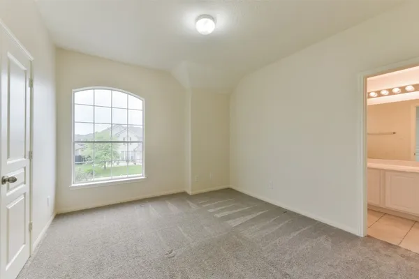 $3,200 | 18111 Blues Point Drive, Cypress, TX 77429