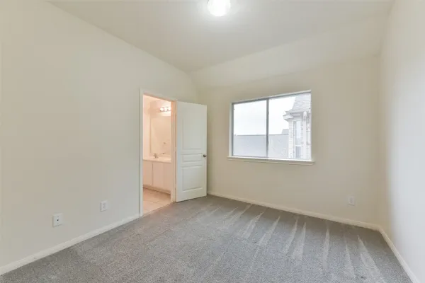 $3,200 | 18111 Blues Point Drive, Cypress, TX 77429