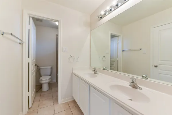 $3,200 | 18111 Blues Point Drive, Cypress, TX 77429