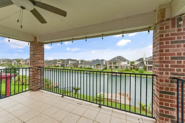 $3,200 | 18111 Blues Point Drive, Cypress, TX 77429
