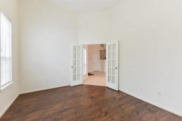 $3,200 | 18111 Blues Point Drive, Cypress, TX 77429