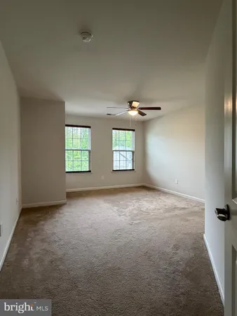 $3,550 | 122 East General Grey Court, Newark, DE 19702
