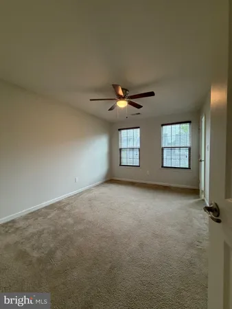 $3,550 | 122 East General Grey Court, Newark, DE 19702