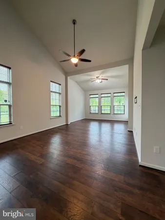 $3,550 | 122 East General Grey Court, Newark, DE 19702