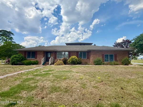 $369,900 | 1020 Dixie Trail, Williamston, NC 27892