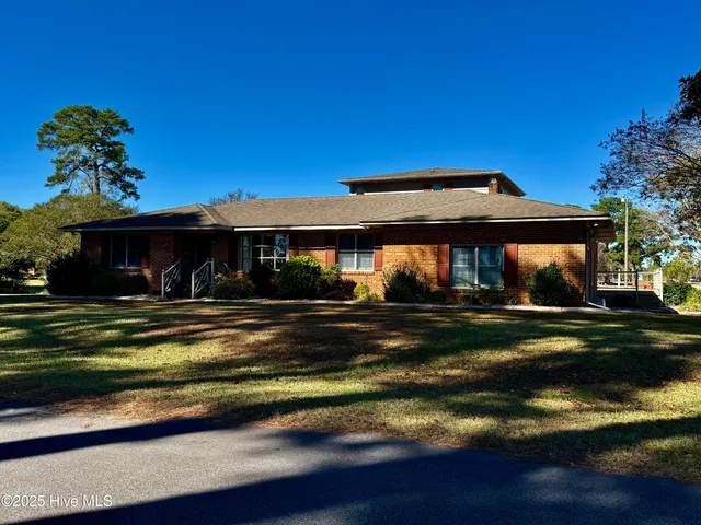 $375,000 | 1020 Dixie Trail, Williamston, NC 27892