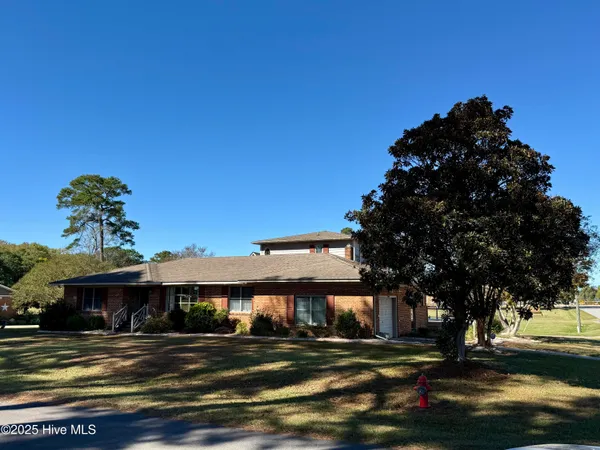 $375,000 | 1020 Dixie Trail, Williamston, NC 27892