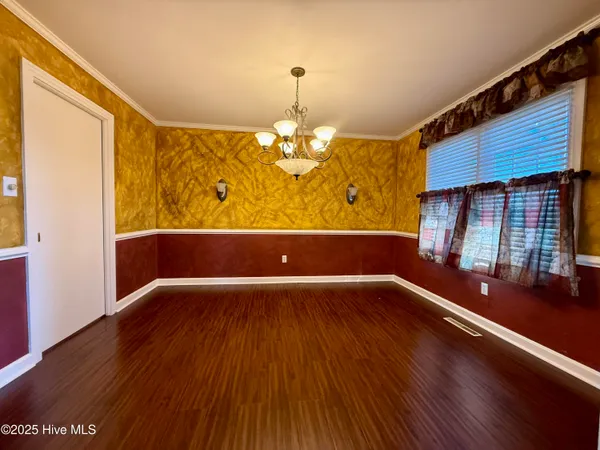 $375,000 | 1020 Dixie Trail, Williamston, NC 27892