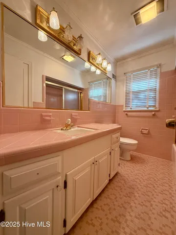 $375,000 | 1020 Dixie Trail, Williamston, NC 27892