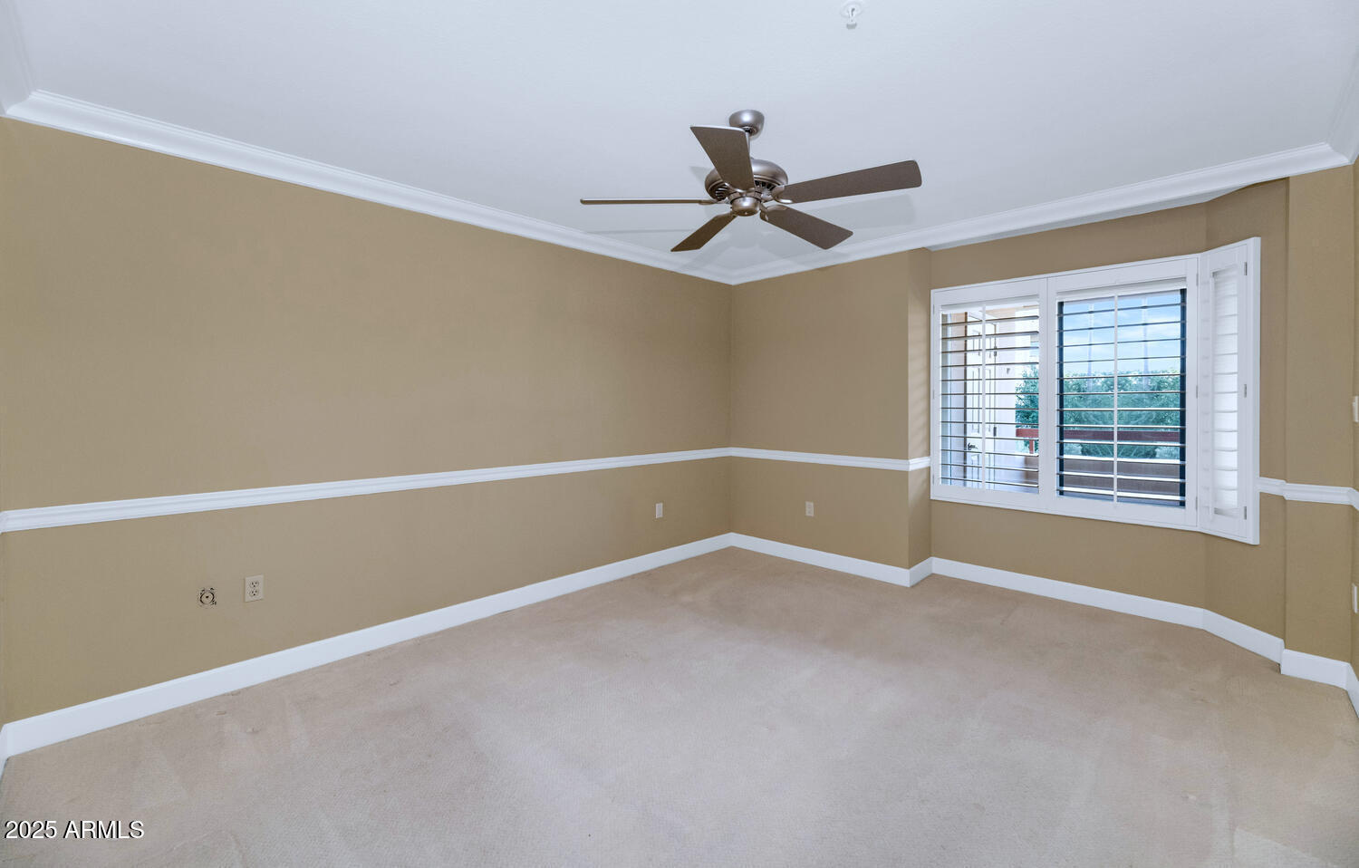 4200 North Miller Road, Unit 328 Scottsdale, AZ 85251 - Photo 11 of 22 a view of an empty room with a window