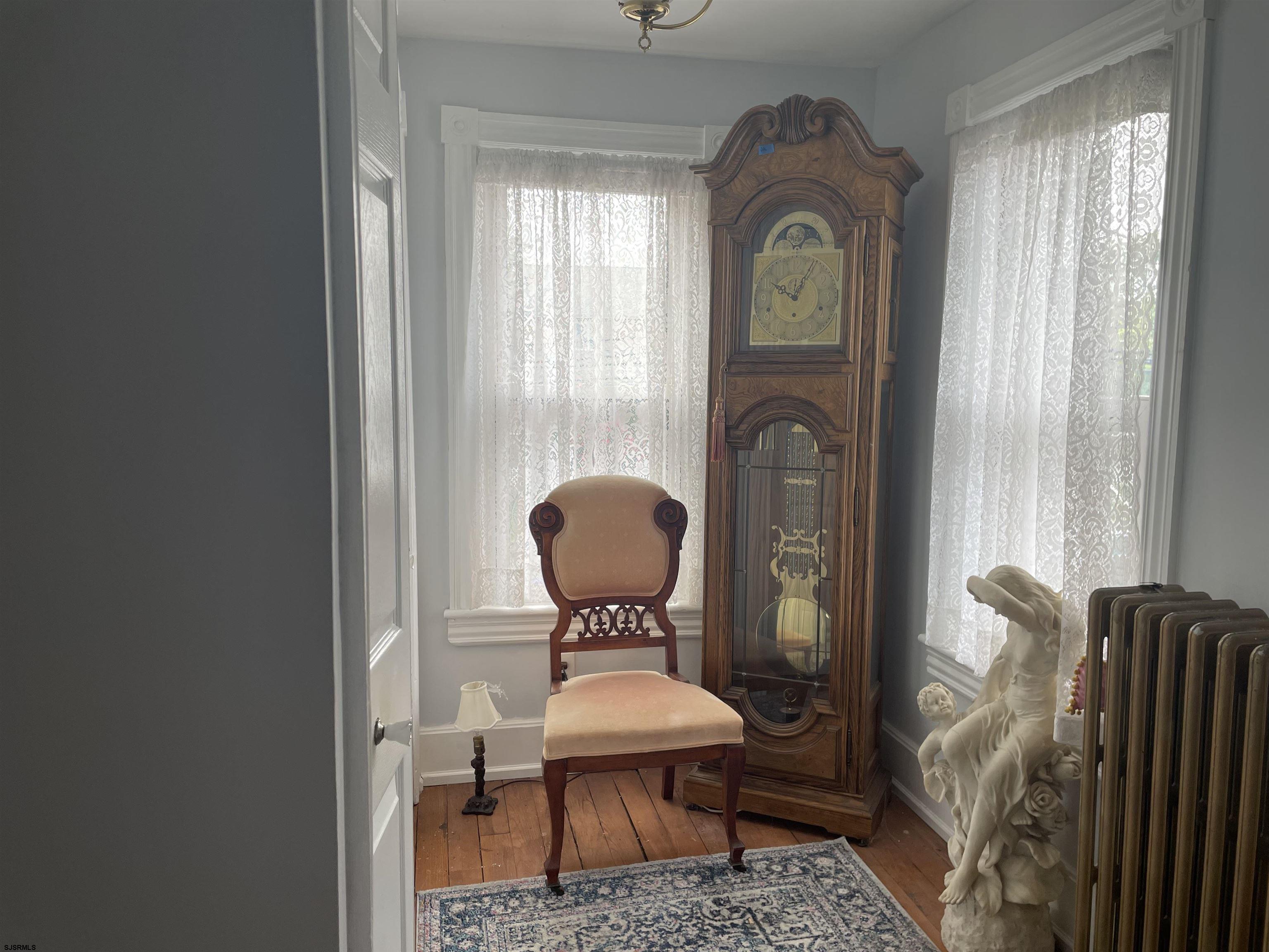 636 Shore Road Somers Point, NJ 08244 - Photo 11 of 25 a living room with a furniture and a window
