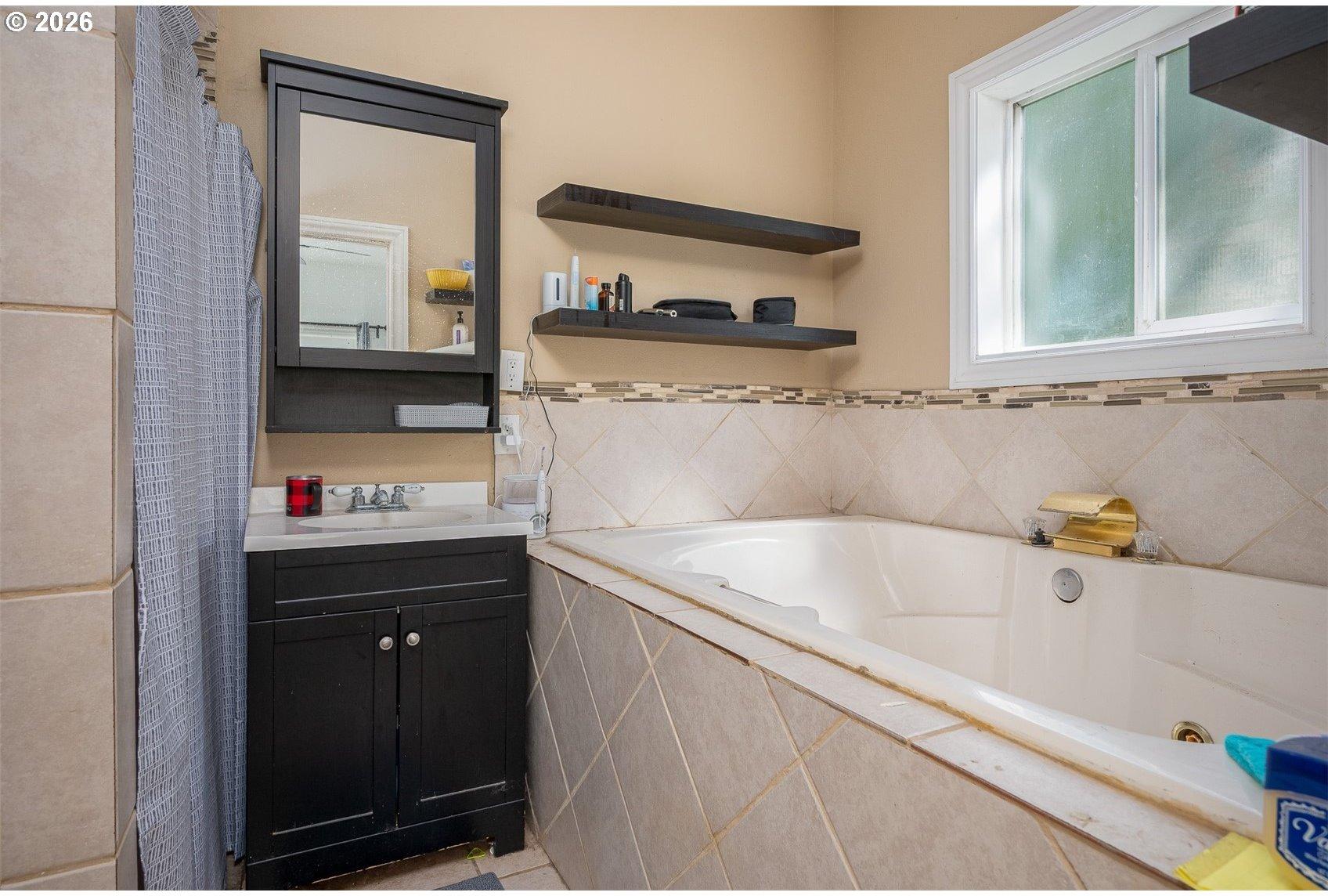 32717 Northeast 94th Street Camas, WA 98607 - Photo 12 of 34 Gallery Image 12