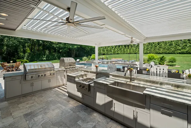 $2,495,000 | 15 A Shore Road, Waterford, CT 06385