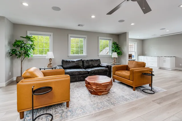 $2,495,000 | 15 A Shore Road, Waterford, CT 06385