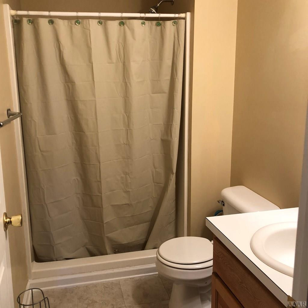 305 Ferry Road Elizabeth City, NC 27909 - Photo 20 of 21 Hall Bath