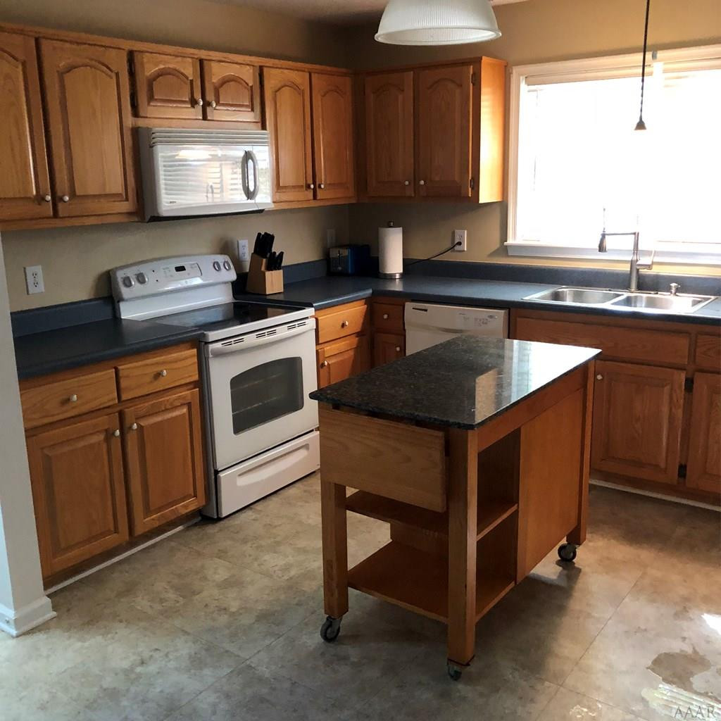 305 Ferry Road Elizabeth City, NC 27909 - Photo 6 of 21 Kitchen 2
