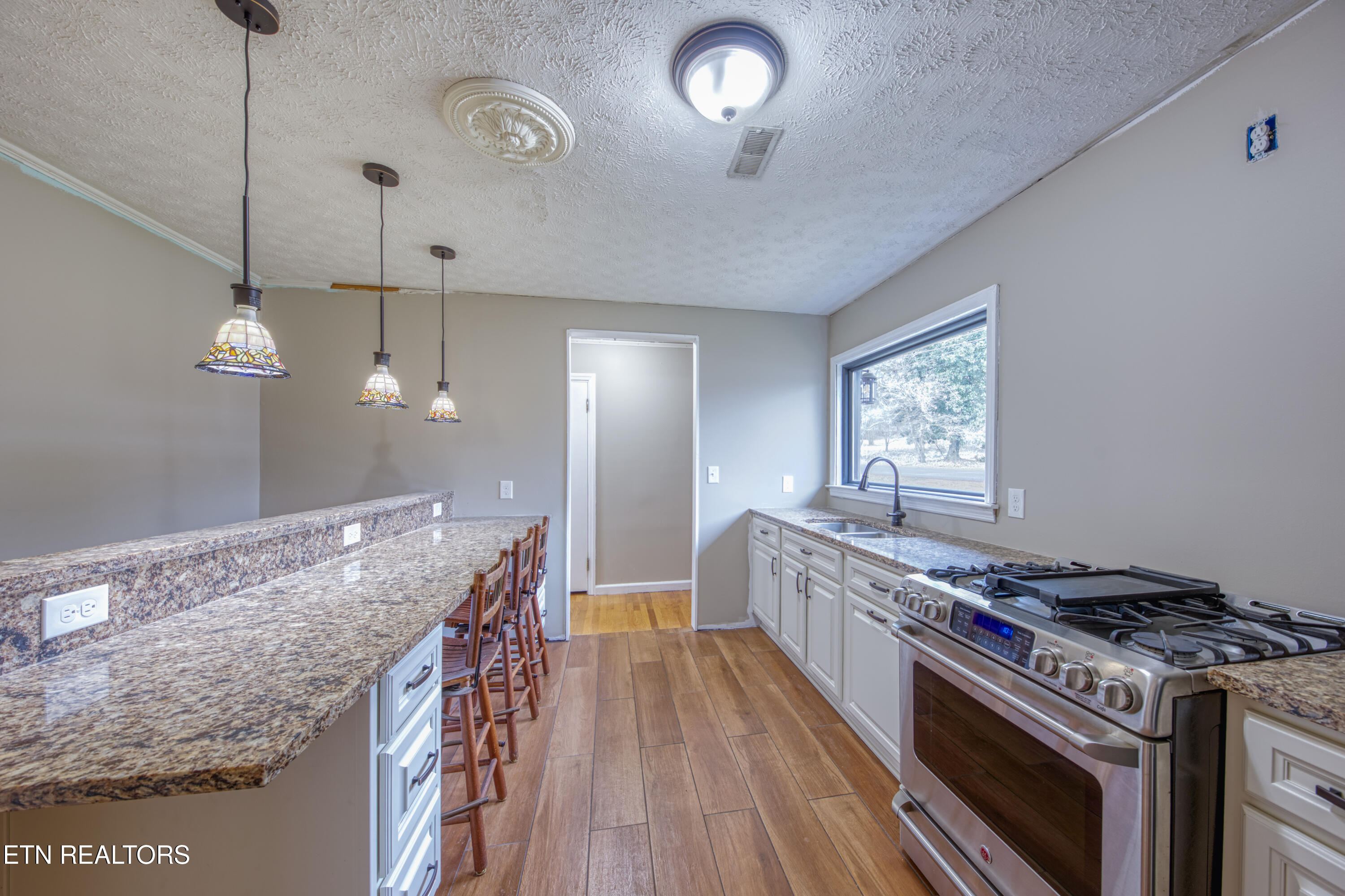 826 Patton Ferry Road Kingston, TN 37763 - Photo 4 of 25 826 Patton Ferry Road