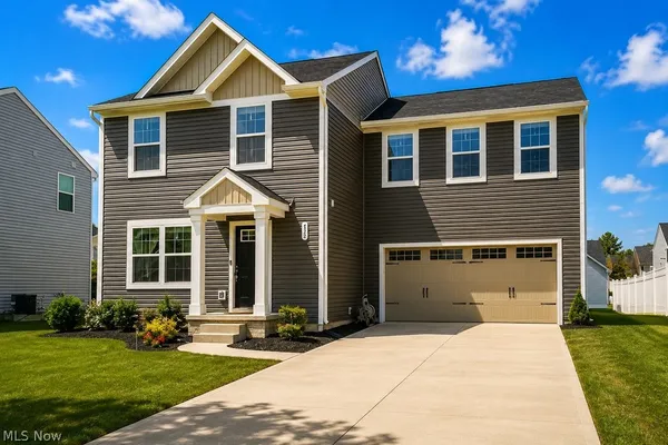 $2,300 | 472 Roberta Drive, Painesville, OH 44077