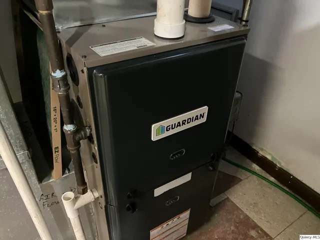 a view of utility room