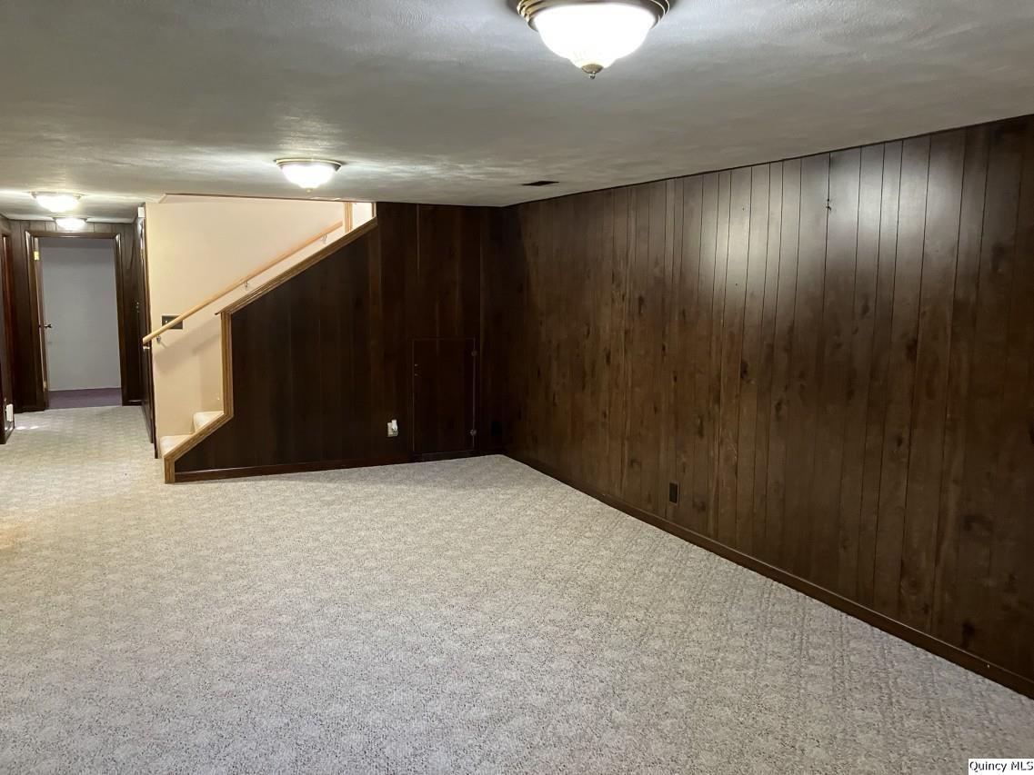 328 North Illinois Street Camp Point, IL 62320 - Photo 5 of 22 a view of an empty room