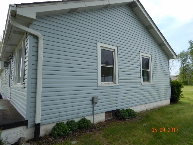 165 West State 60 Road Pekin, IN 47165 - Photo 2 of 23 Gallery Image 2
