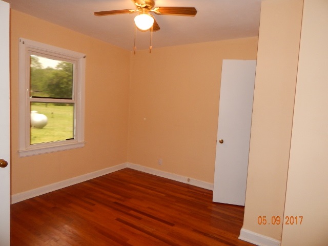 165 West State 60 Road Pekin, IN 47165 - Photo 13 of 23 Gallery Image 13