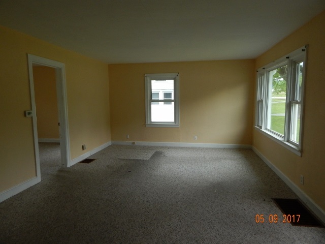 165 West State 60 Road Pekin, IN 47165 - Photo 7 of 23 Gallery Image 7