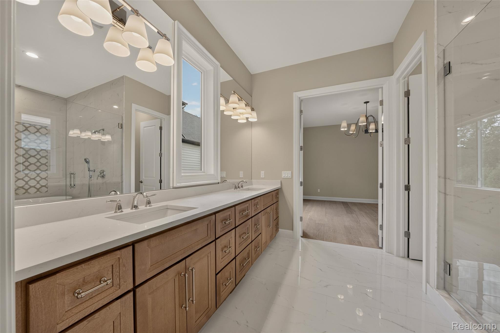 526 Maplehill Road Rochester, MI 48306 - Photo 28 of 67 1 (7).jpg
