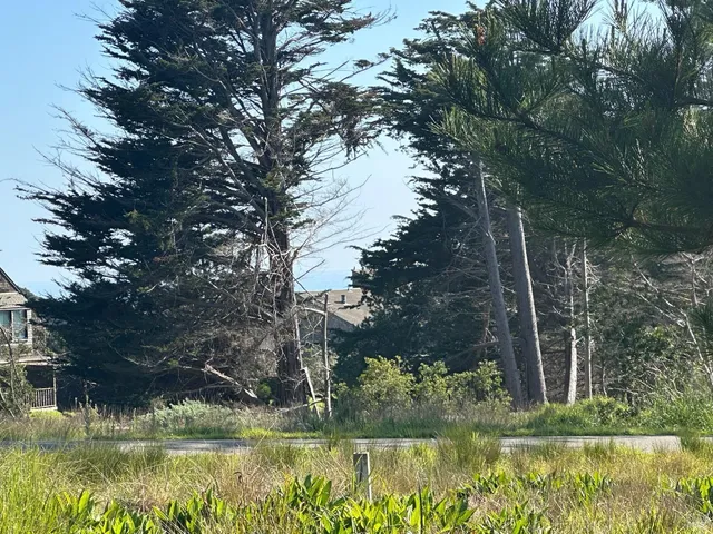 a view of a bathroom