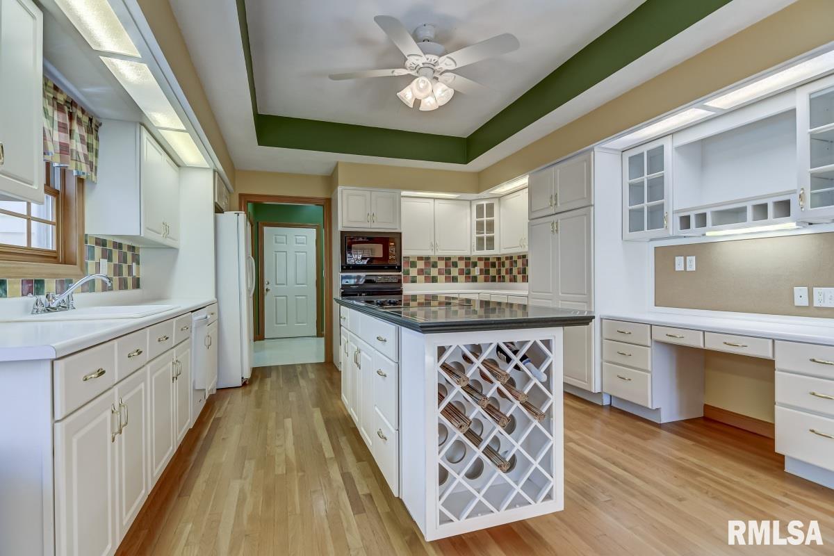 8 Chimney View Lane Sherman, IL 62707 - Photo 16 of 47 Gallery Image 16