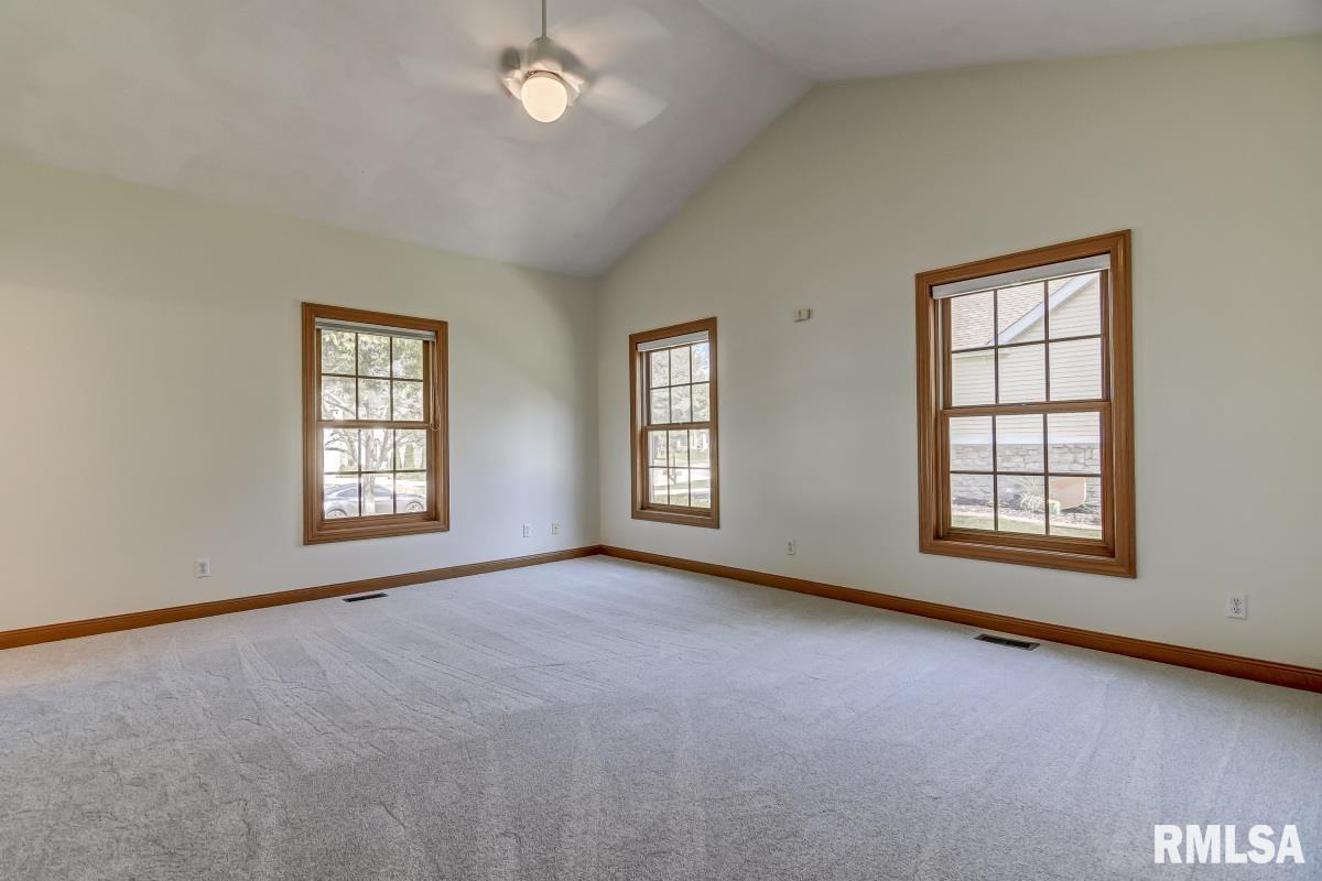 8 Chimney View Lane Sherman, IL 62707 - Photo 23 of 47 Gallery Image 23