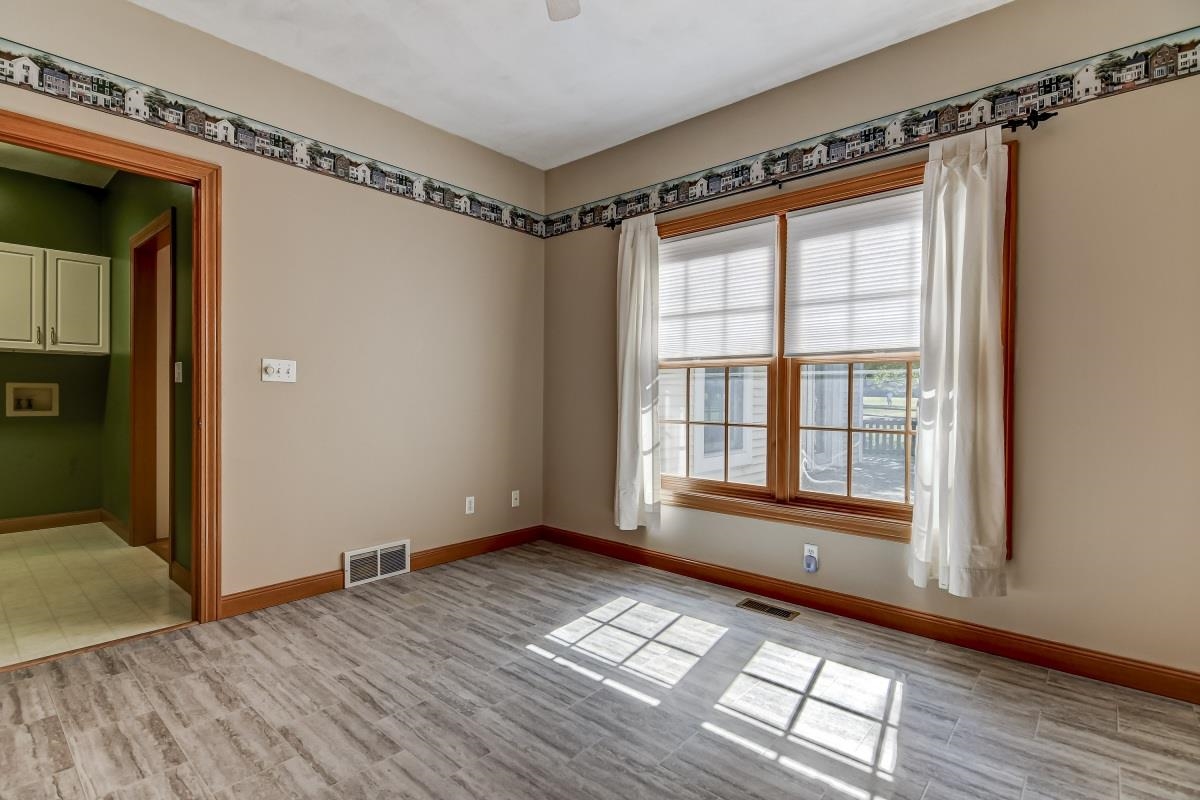 8 Chimney View Lane Sherman, IL 62707 - Photo 28 of 47 Gallery Image 28