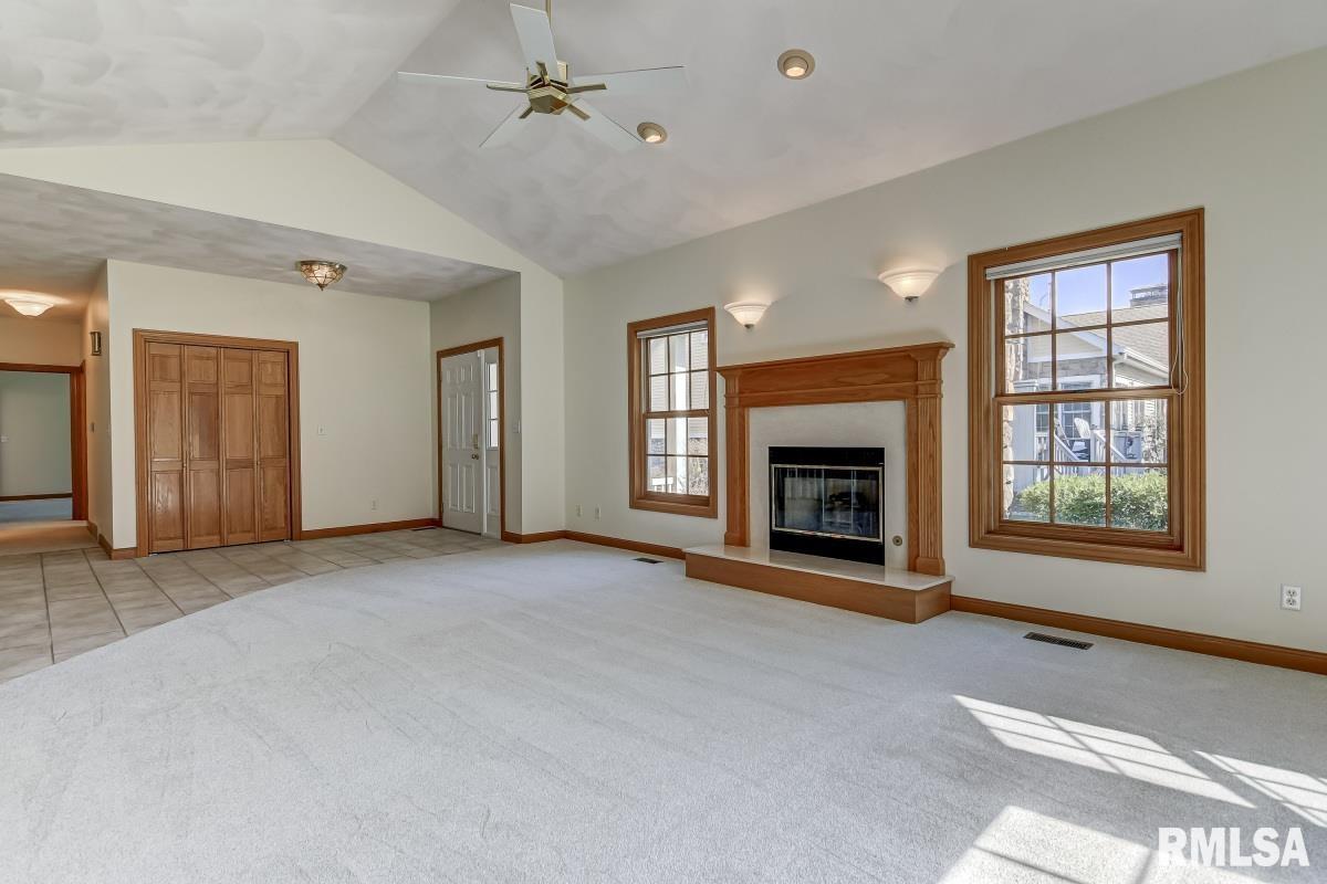 8 Chimney View Lane Sherman, IL 62707 - Photo 9 of 47 Gallery Image 9