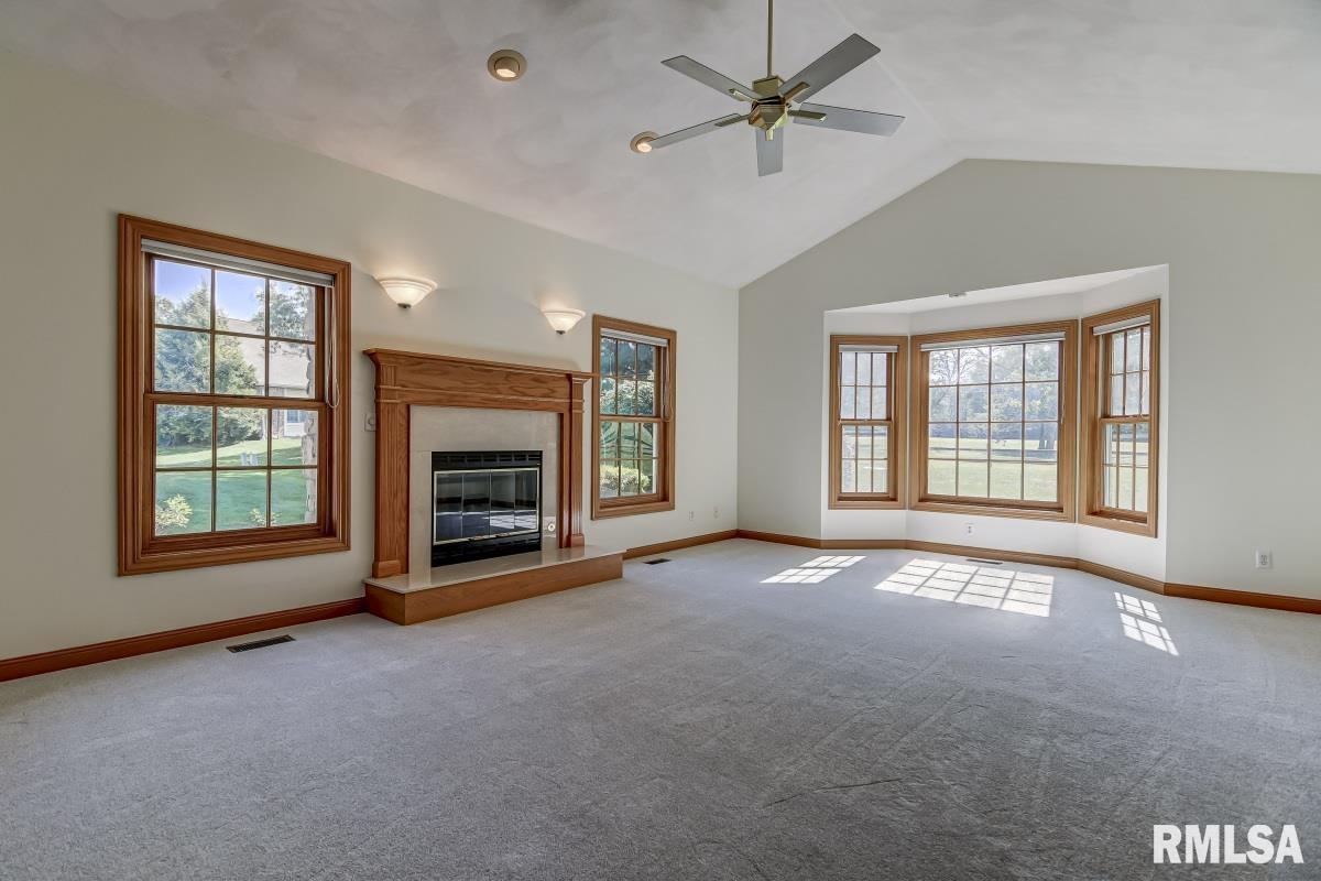 8 Chimney View Lane Sherman, IL 62707 - Photo 10 of 47 Gallery Image 10