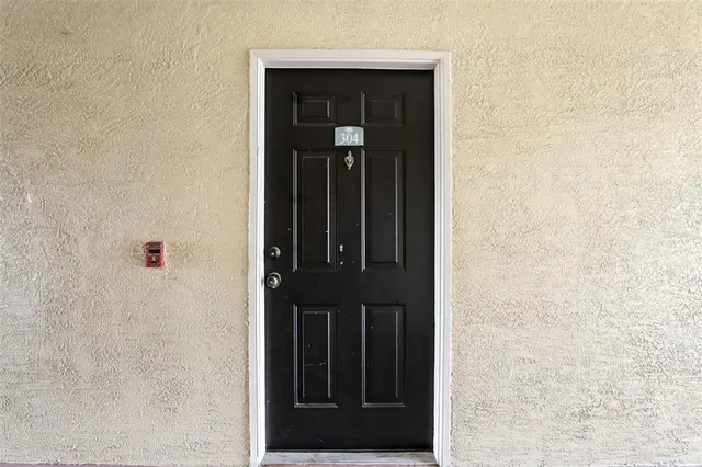 $239,000 | 1950 Summer Club Drive, Unit 304, Oviedo, FL 32765