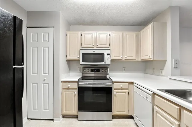 $239,000 | 1950 Summer Club Drive, Unit 304, Oviedo, FL 32765