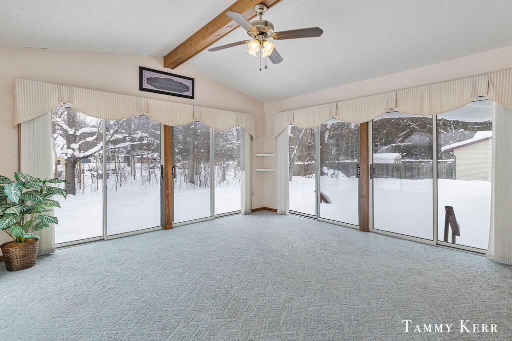 3665 Remembrance Road Northwest Grand Rapids, MI 49534 - Photo 12 of 34 3X0A2265