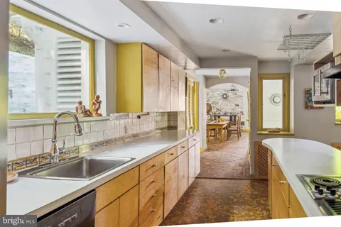 $850,000 | 117 Arden Road, Conshohocken, PA 19428