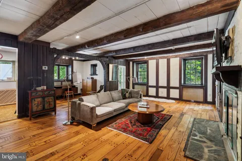 $850,000 | 117 Arden Road, Conshohocken, PA 19428