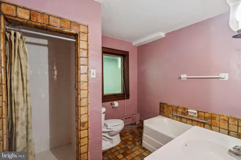 $850,000 | 117 Arden Road, Conshohocken, PA 19428