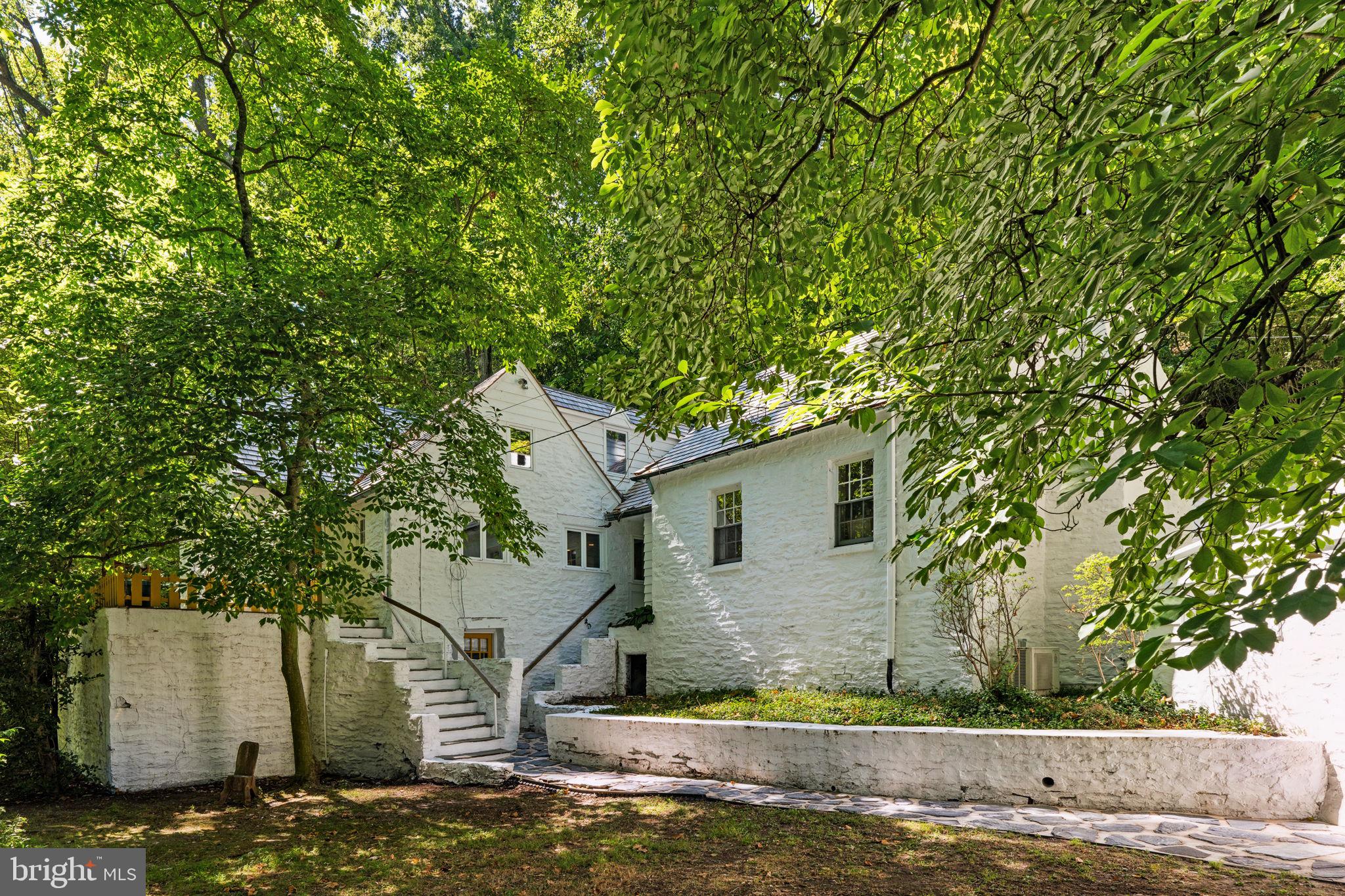 117 Arden Road Conshohocken, PA 19428 - Photo 4 of 82