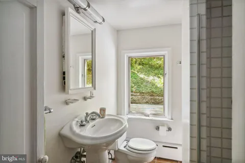 $850,000 | 117 Arden Road, Conshohocken, PA 19428