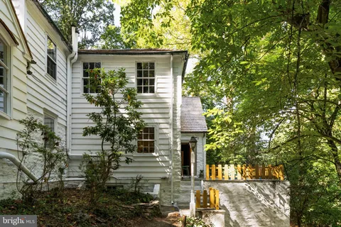 $850,000 | 117 Arden Road, Conshohocken, PA 19428