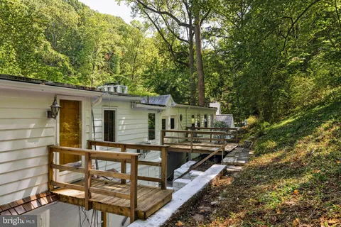 $850,000 | 117 Arden Road, Conshohocken, PA 19428