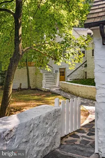 $850,000 | 117 Arden Road, Conshohocken, PA 19428