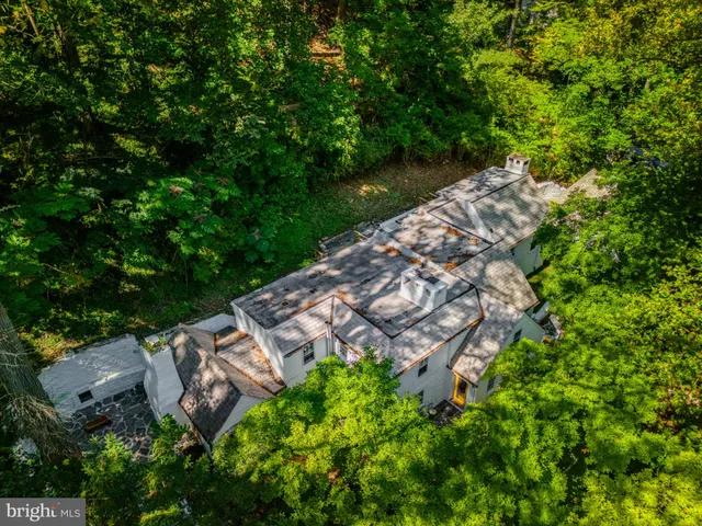 $790,000 | 117 Arden Road, Conshohocken, PA 19428