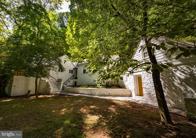 $850,000 | 117 Arden Road, Conshohocken, PA 19428